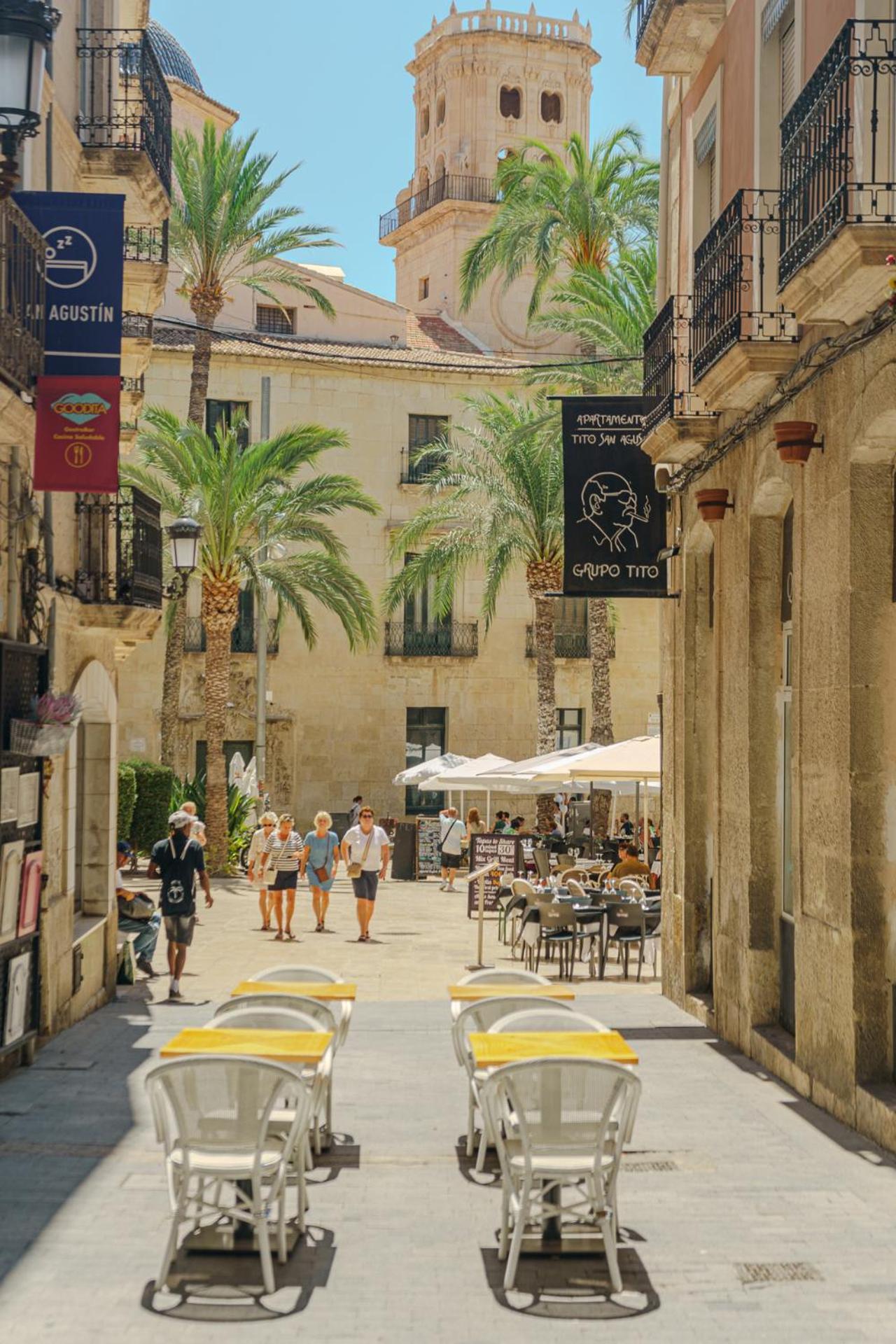 Luxurious Studio In Historic Center Of Alicante Buitenkant foto