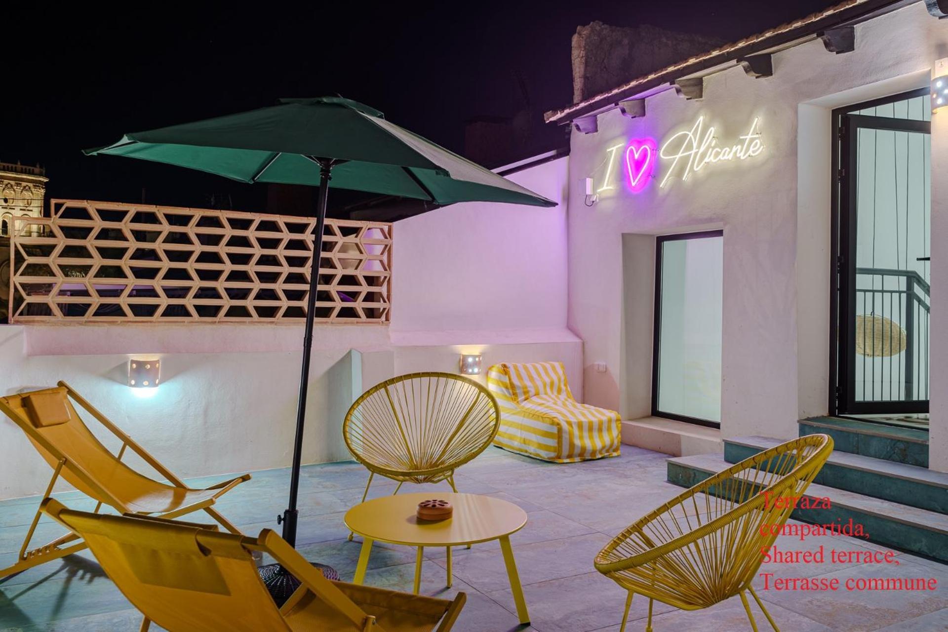 Luxurious Studio In Historic Center Of Alicante Buitenkant foto
